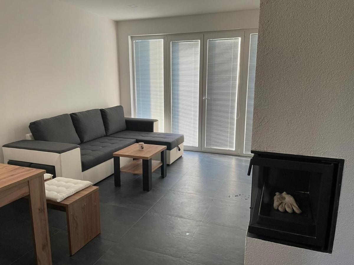 Vilka Petra Pod Bezdezem Villa Bela pod Bezdezem Bagian luar foto